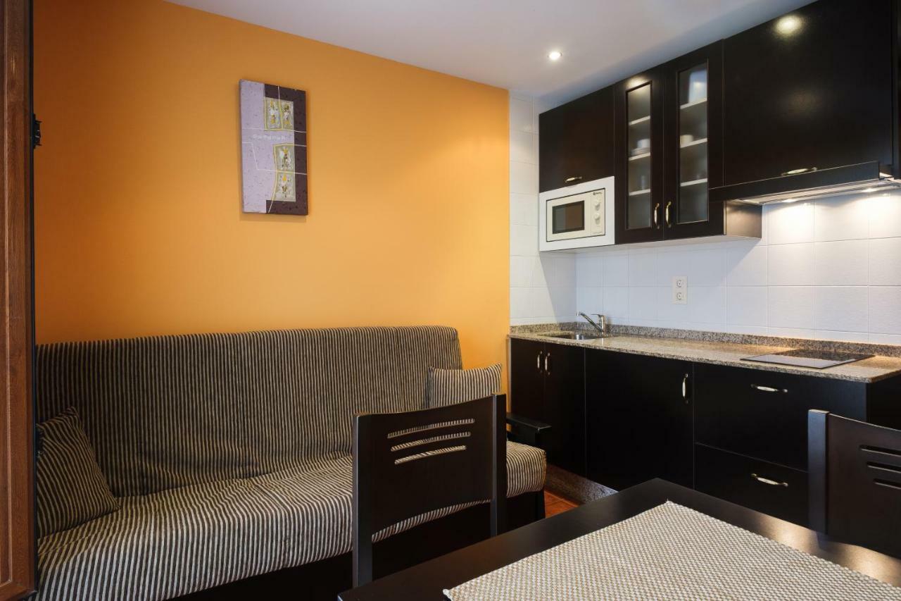 Apartamentos de Herminia Manzaneda  Bagian luar foto