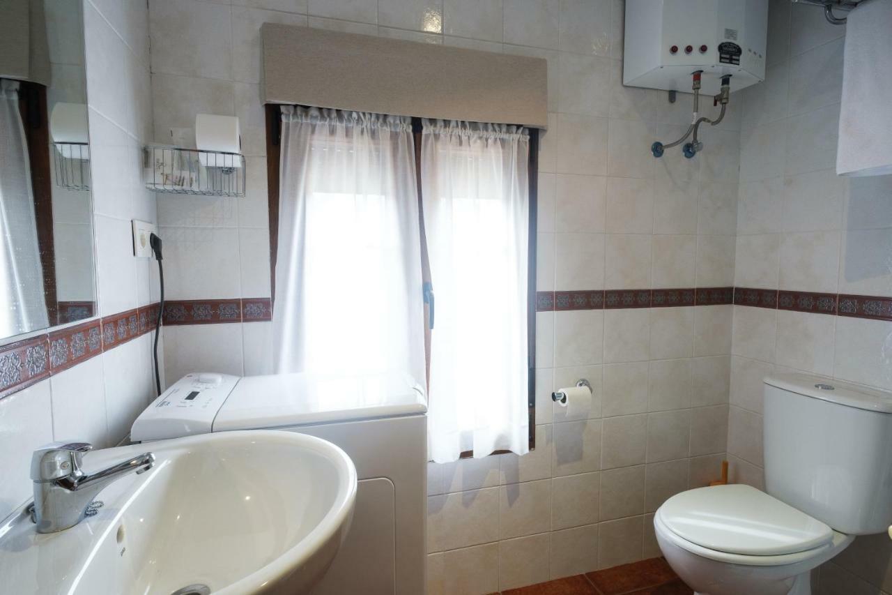 Apartamentos de Herminia Manzaneda  Bagian luar foto