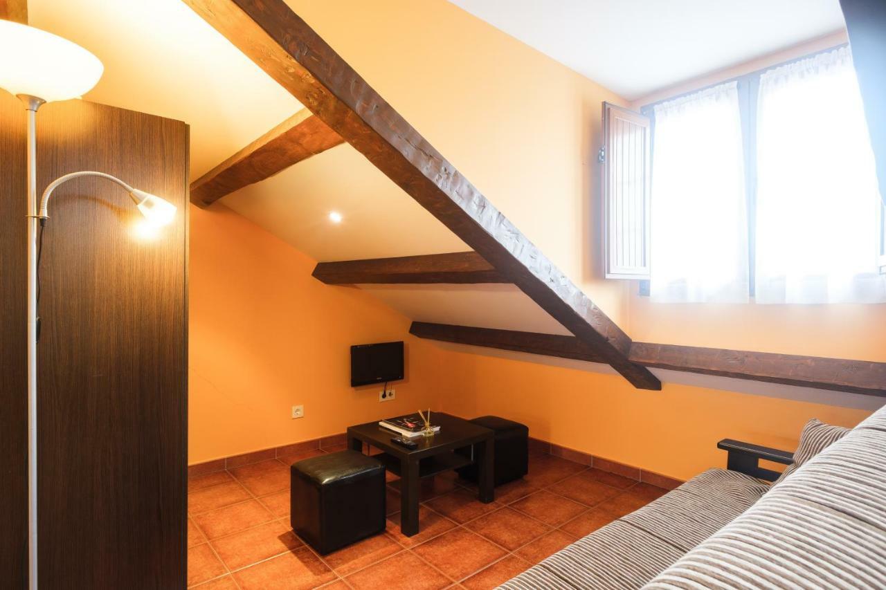 Apartamentos de Herminia Manzaneda  Bagian luar foto