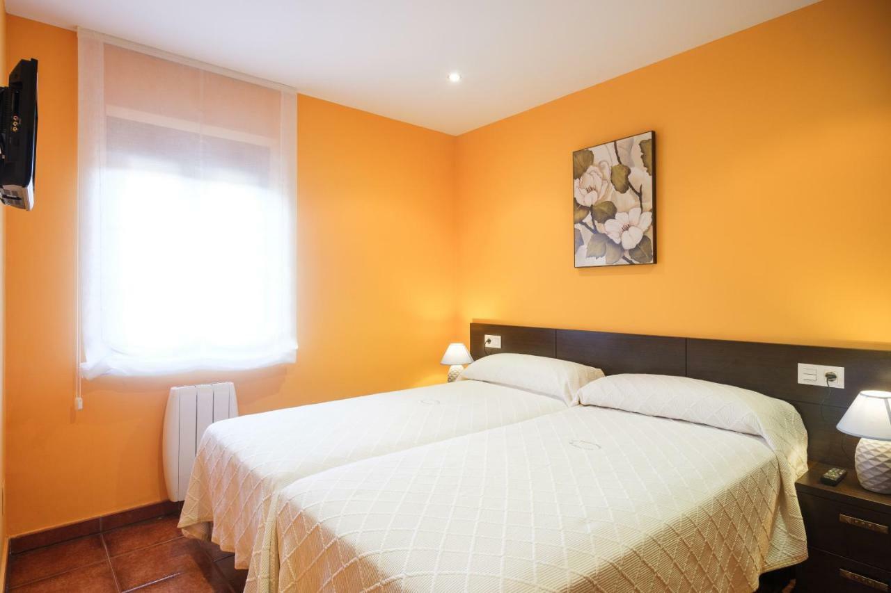 Apartamentos de Herminia Manzaneda  Bagian luar foto