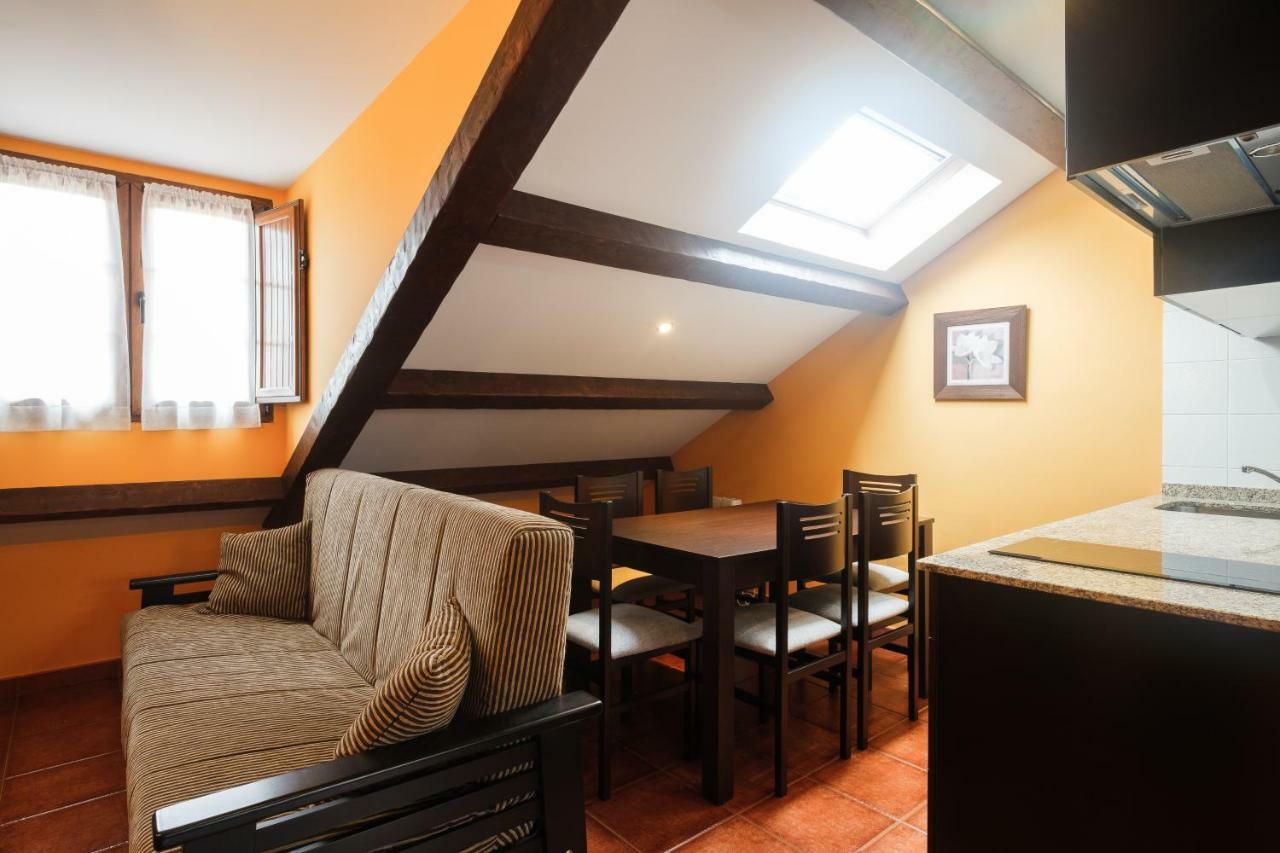 Apartamentos de Herminia Manzaneda  Bagian luar foto