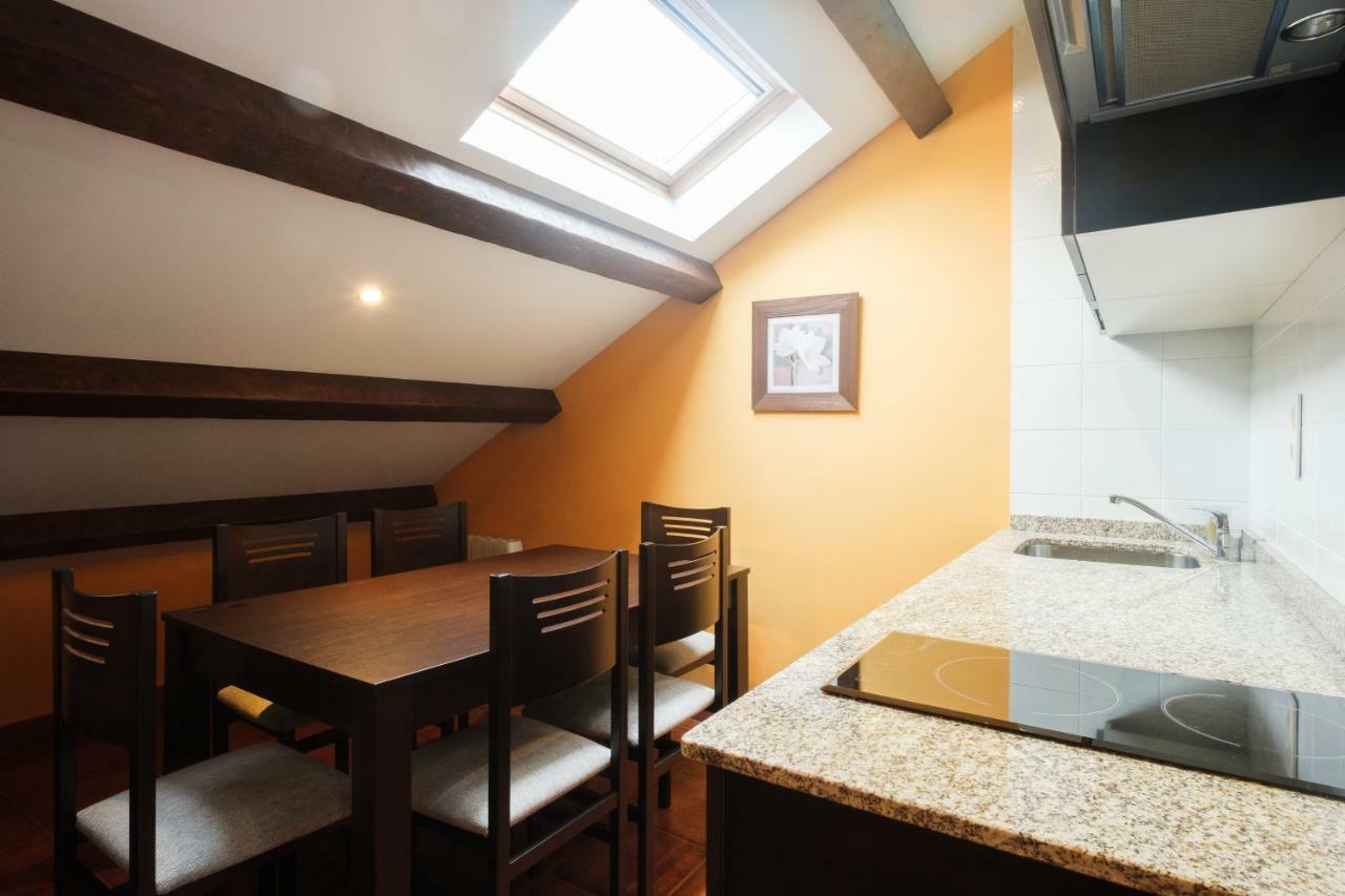 Apartamentos de Herminia Manzaneda  Bagian luar foto